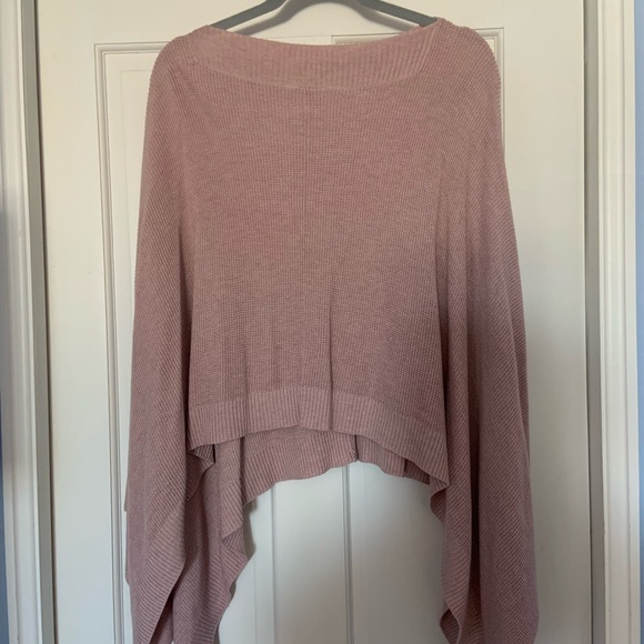 Lululemon pink poncho - Picture 1 of 3